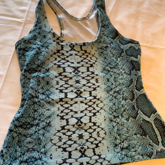 Tank top - Picture 2 of 3